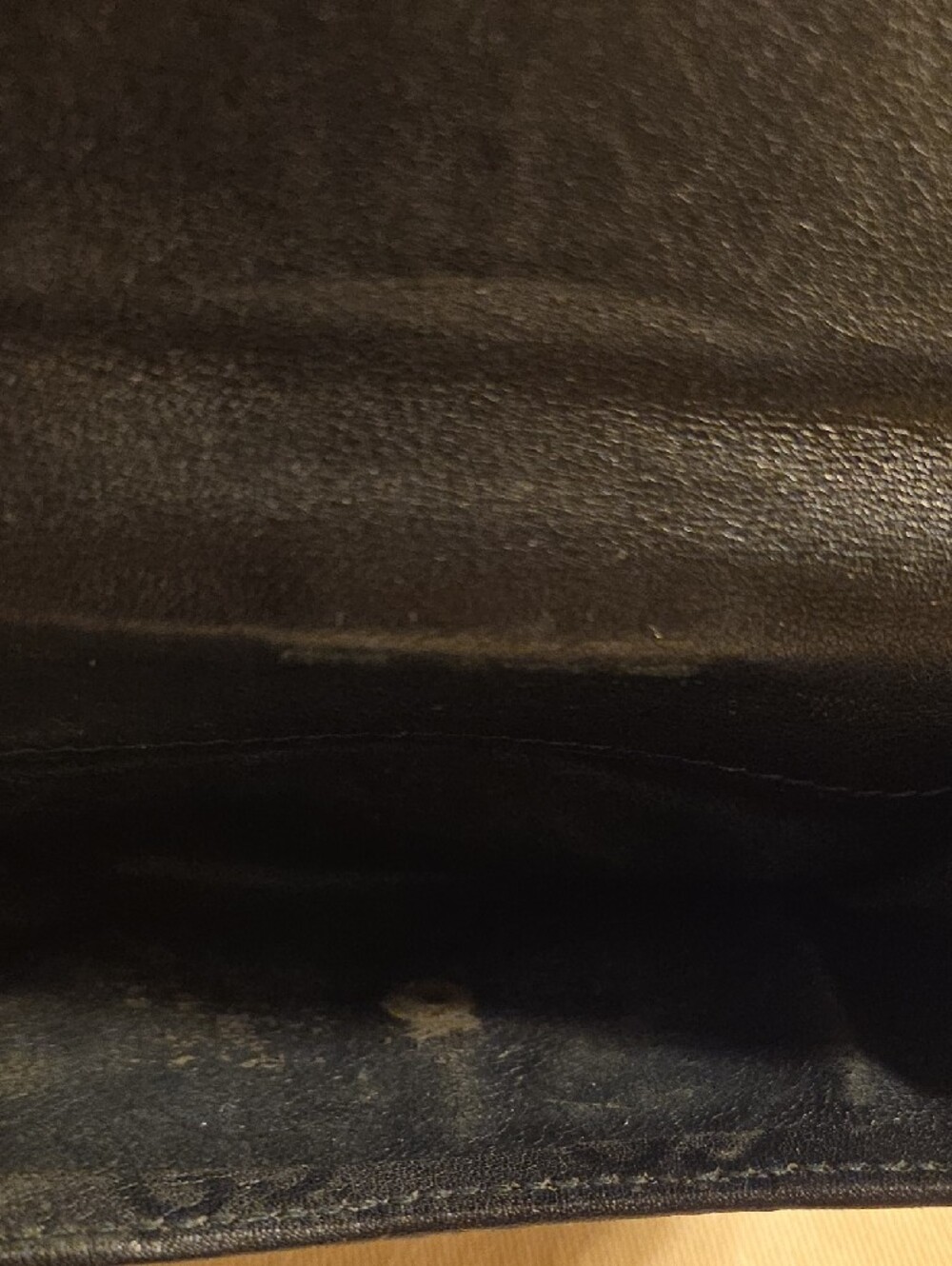 Gucci Gussiccima French Flap Wallet Wallet. - Picture 8 of 9